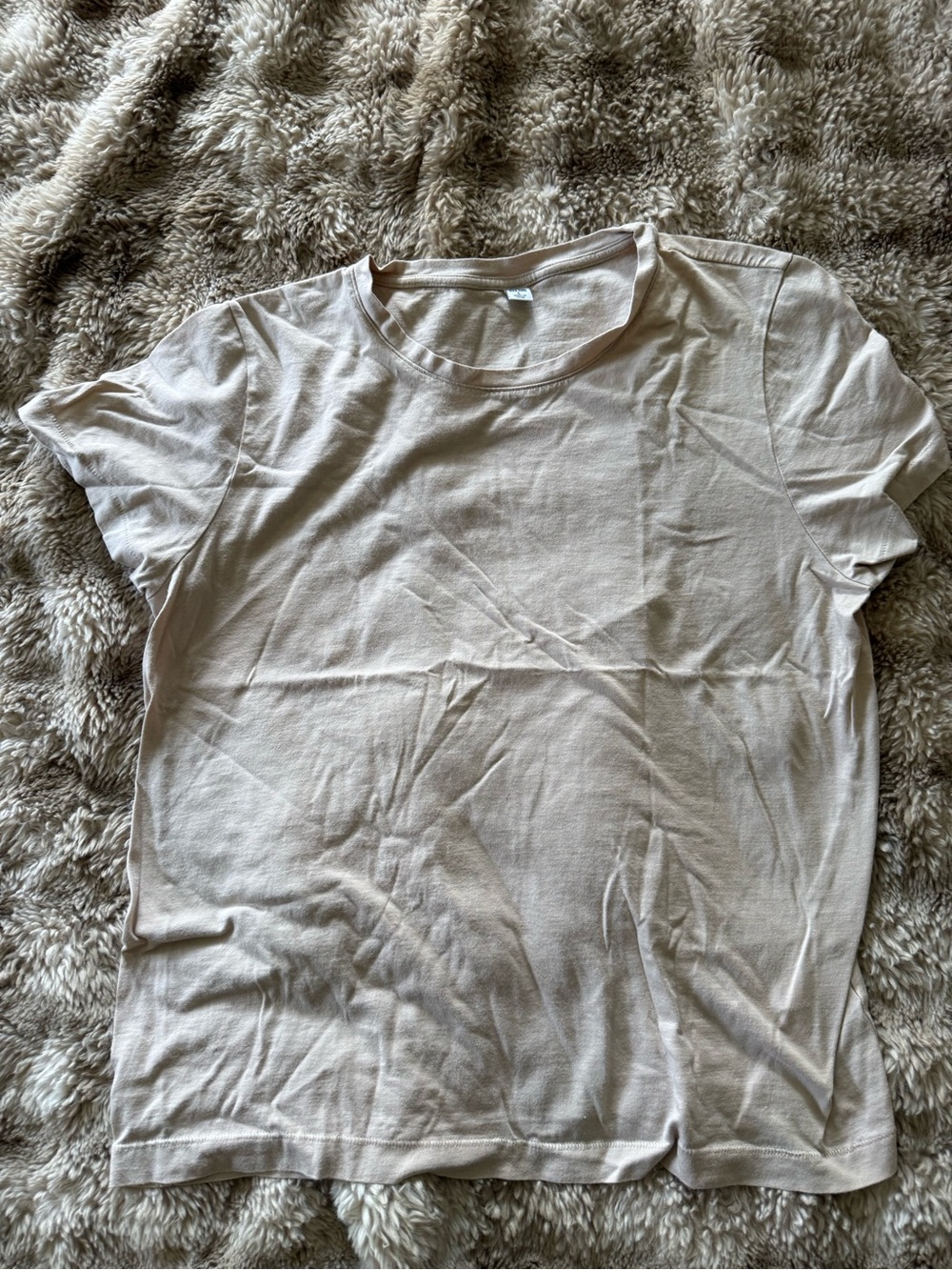 Uniqlo Short Sleeve Crew Neck Tee in Light Beige